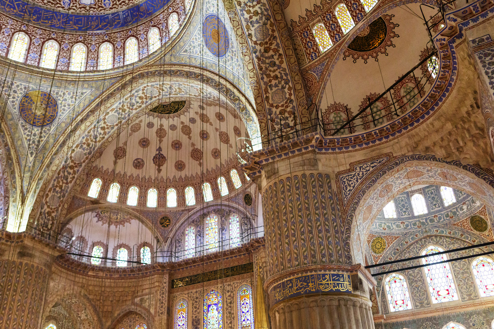 Turkey_2013_Istanbul_Blue_Mosque_0917